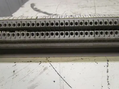 Phoenix Contact 35mm Din Rail Mount Terminal Blocks 48"Long 74 Componets
