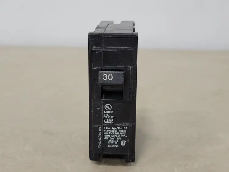 Used SIEMENS Q130 Switchgears British Columbia CA | Lenmark #239753