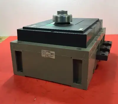 Merlin Gerin Interpact INS1000 Switch-Disconnector 1000A 4D