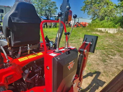 New | in-Stock 2025 MASSEY FERGUSON 1GC.23 Sub-Compact & Compact Tractors New York US | Abele Tractor #1343084