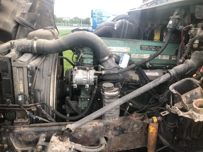 Used 1999 VOLVO VNL64T770 Conventional trucks Kentucky US | Proxy Equipment #1384930