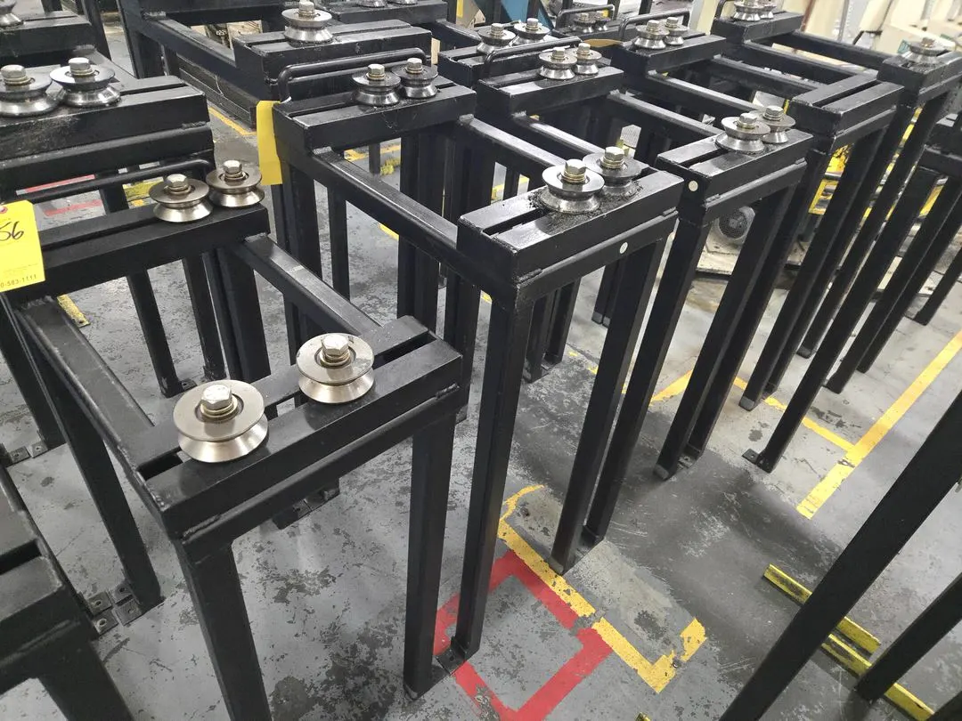 (1) Floor Mounted Wire/Rod Guide