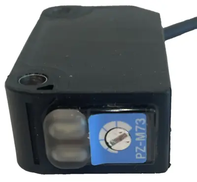 NEW KEYENCE PZ-M73 PHOTOELECTRIC SENSOR PZM73