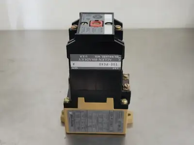 USED ALLEN-BRADLEY 700-P200A1