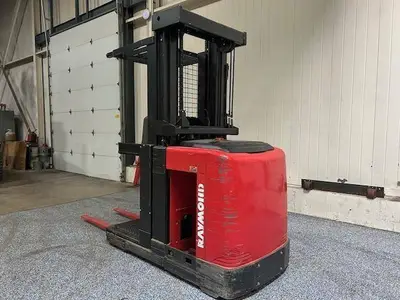 Used RAYMOND 520OPC30TT Order Pickers Illinois US | Somerset Equipment Sales #1546246