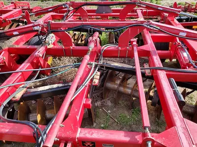 USED 2013 SUNFLOWER 1435