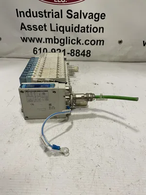 SMC EX260-SEN1 Ethernet/IP 13 Valve Manifold w/ (10) SY5201R-5U1 Valves
