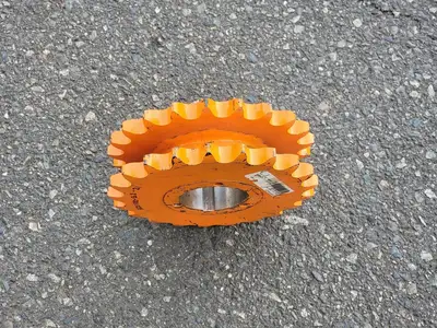 NEW BC BEARING HDS100Q221