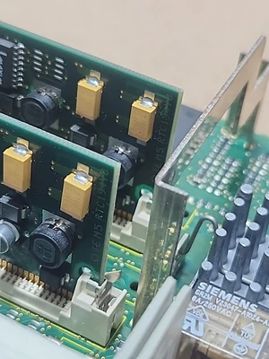 USED Siemens 6SN1118-0DG23-0AA1