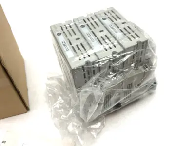 New | in-Stock ALLEN-BRADLEY SER. A SWITCH DISCONNECTOR, 3-POLE 60A CLASS J FUSE Nuts & Screws | Maverick Industrial Sales #1101477
