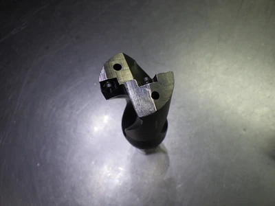 Komet 1.437" Coolant Thru Indexable Drill 1.25" Shank V5753650 (LOC2757B)