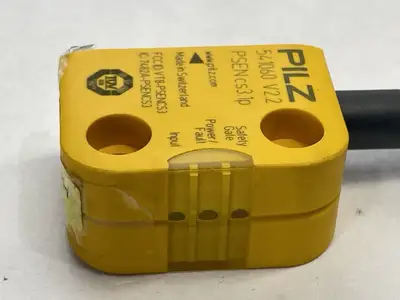 USED PILZ NON-CONTACT SAFETY SWITCH, 541060