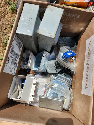 Used _UNKNOWN_ _UNKNOWN_ Electrical Boxes Michigan US | Miedema Asset Management Group #1327214