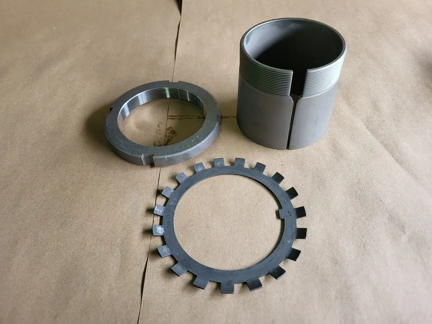 NEW SKF H2322