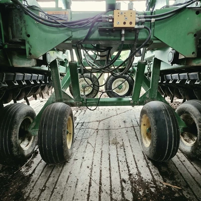 JOHN DEERE 455 Grain Drill | Iron Listing (17)