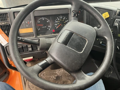 Used 2003 VOLVO VHD 6X4 Dump trucks Michigan US | Miedema Asset Management Group #1414286
