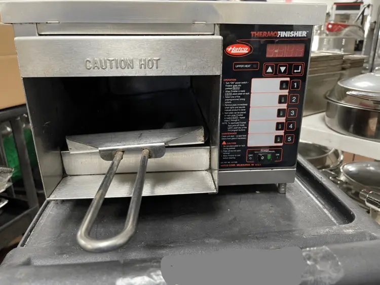 Used Hatco Used Hatco Thermo Food Finisher Warmer Melter Toaster TF-2010 220V Salamanders & Cheese Melters Illinois US | Falcon Restaurant Supply #1376192
