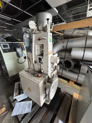 1994 KORSCH PH106/DMS Press Tablet Rotary | Perry Equipment (2)