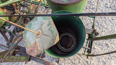 USED JOHN DEERE 246