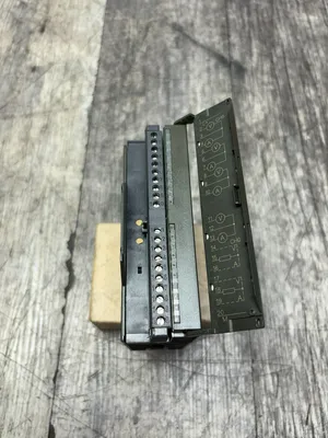 USED SIEMENS 6ES7 334-0CE01-0AA0