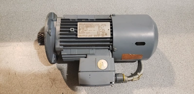 SEW Electric Motor SF67 DT80K4/BMG/TF/IS