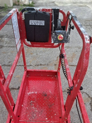 USED 2023 MEC 1330SE