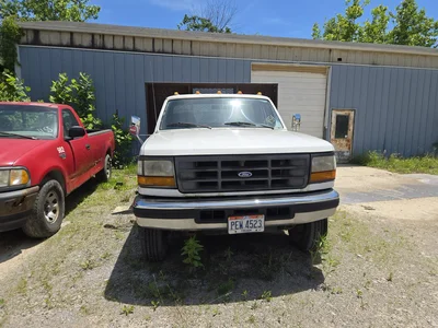 1997 Ford F250 Flatbed Pickup (LOCATION: Batavia, OH)