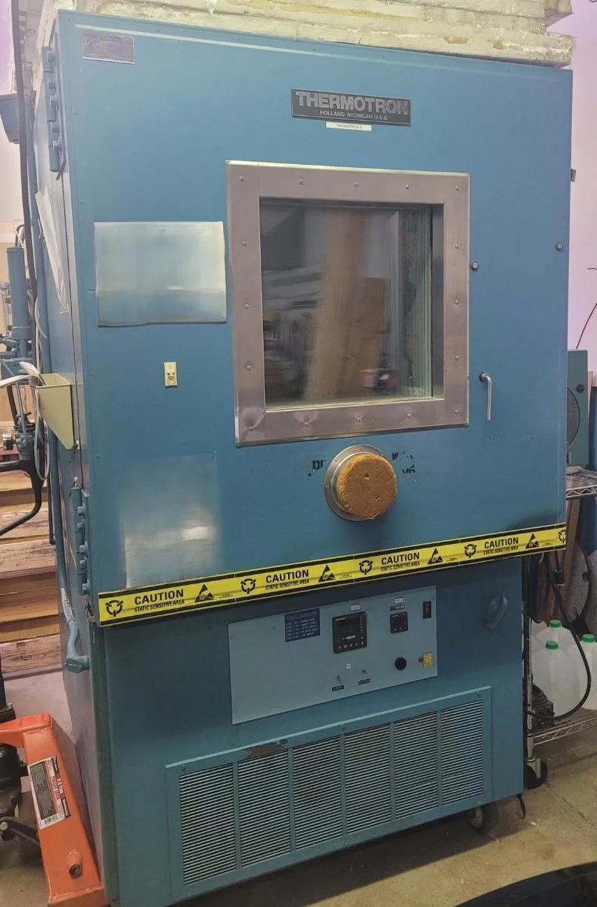 USED 1983 THERMOTRON SM-32C MINIMAX
