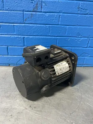 USED 1995 YASKAWA UGCMED08 AA206
