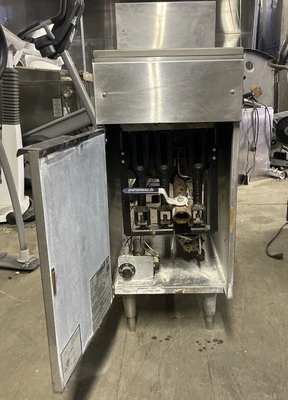 174-0030 Imperial IFS-40 40LB Gas Fryer