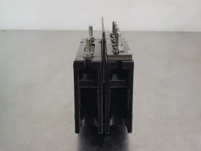 40 Amp, 2 Pole, 125 volts Circuit Breaker