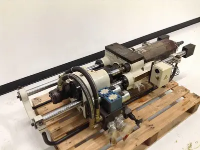 USED CINCINNATI MILACRON VS33-28MM