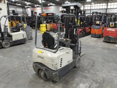 USED 2022 CROWN SC5225-35