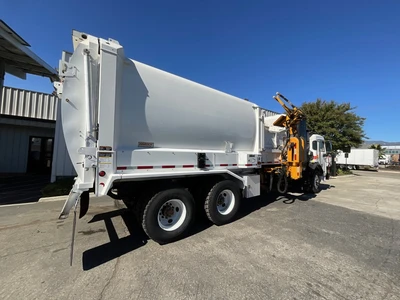 Used 2018 PETERBILT 520 Garbage trucks California US | Big Truck & Equipment #1412196