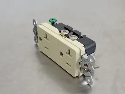 NEW HUBBELL HBL2162I