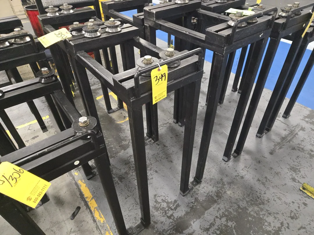 (1) Floor Mounted Wire/Rod Guide