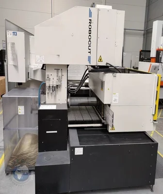 Used 2016 FANUC ROBOCUT C800 IB Wire EDM | F.M.T. Group s.r.o. #1252825