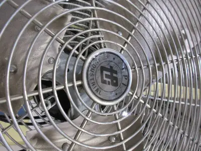 TPI, FREE STANDING PEDESTAL FAN