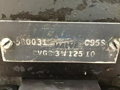 USED VICKERS DG4V-3-2AL-M-U-HL7-60