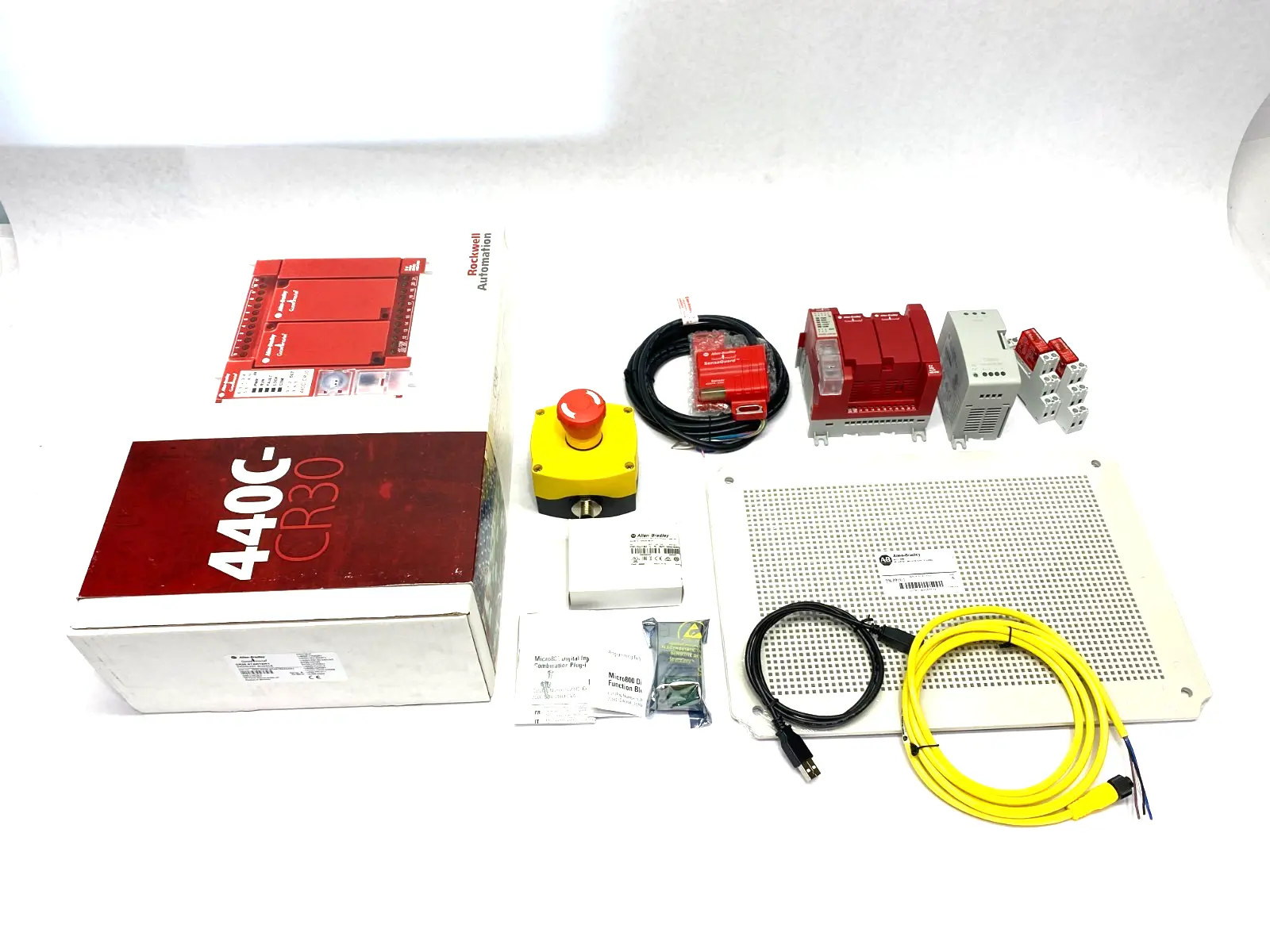 NEW ALLEN-BRADLEY SER. A GUARDMASTER SAFETY RELAY START. KIT