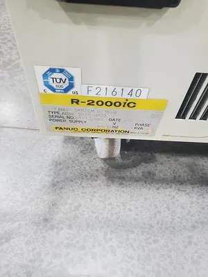 USED 2017 FANUC R-2000IC/210F