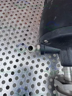 USED GEMU 554/25/D55 PNEUMATIC 3-WAY ANGLE SEAT GLOBE VALVE W/ 1" SANITARY FITTING