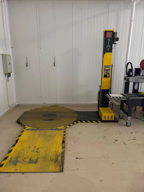 Used 2010 SIAT F1L 16-M Pallet Wrappers CZ | Amaron s.r.o. #1210421