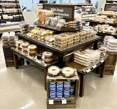 1-0658 Bakery Table Set