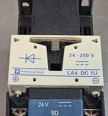 Telemecanique LP1 D1810 Contactor Loc4D43