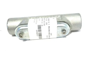 3 NEW CROUSE HINDS C37-CG CONDUIT BODY C37CG
