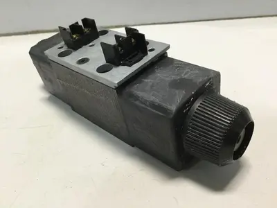 USED DOUBLE A QF3C10B1