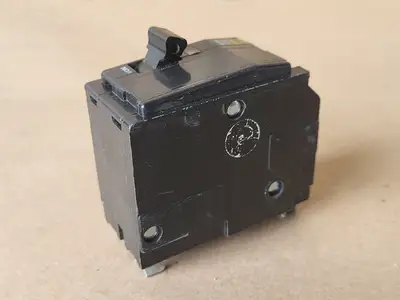 USED SQUARE D QO230