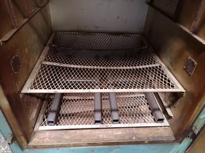 USED YOUNG & BERTKE CO YB753VM