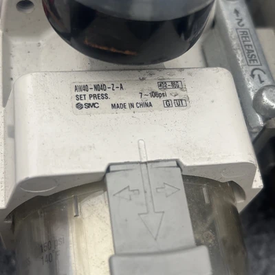 Used SMC AW40-N04E-2Z-B Air Pressure Regulators California US | Davliegogo LLC #1706207